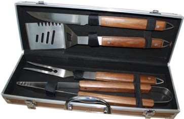 S'mart bbq koffer set/4, tang,spatel,vork,mes